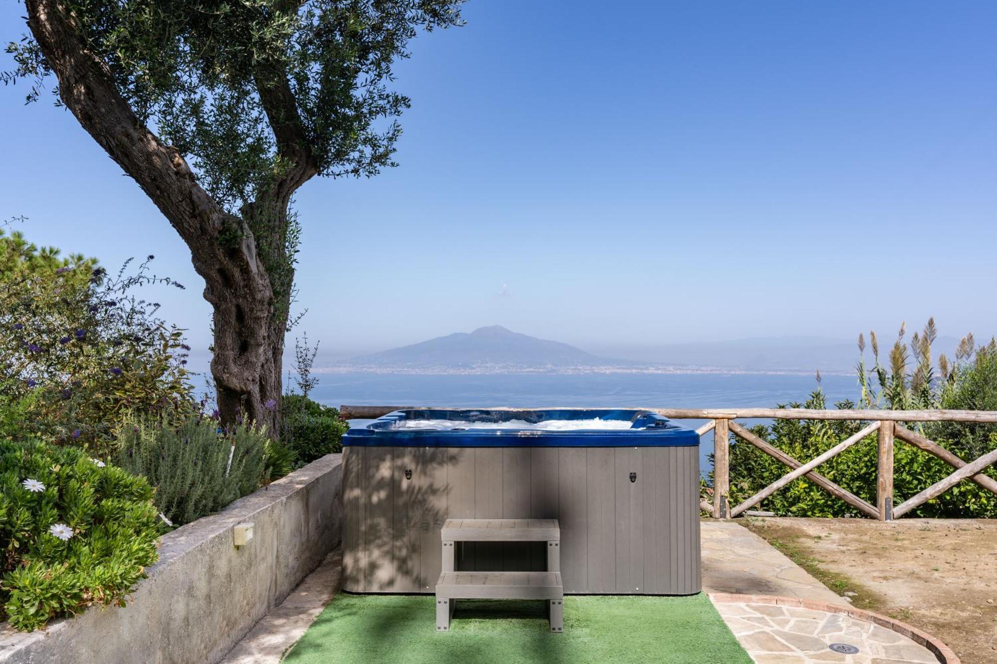 Villa Giulia Boutique Views Pool And Guest Services Sorrento Dış mekan fotoğraf