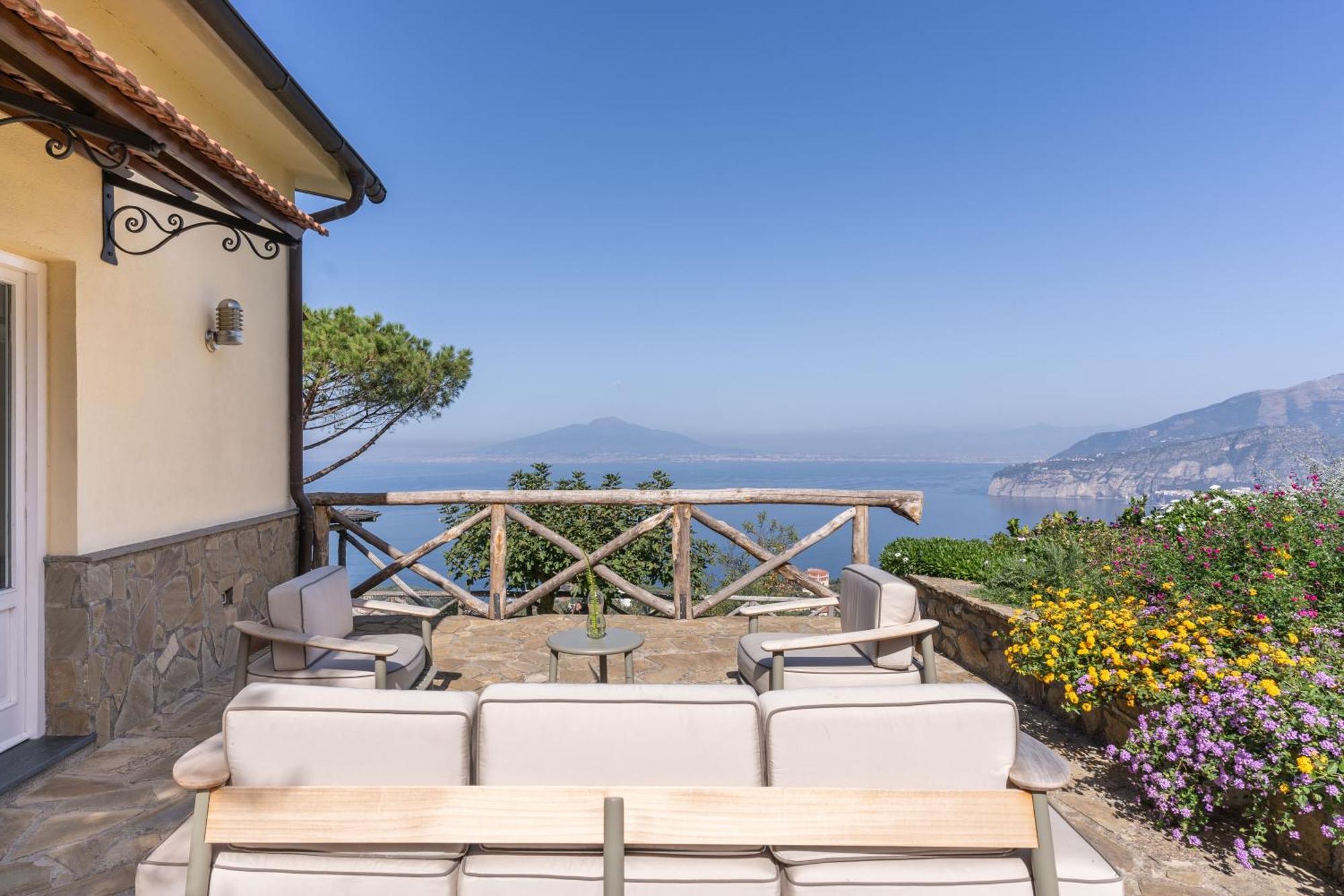 Villa Giulia Boutique Views Pool And Guest Services Sorrento Dış mekan fotoğraf