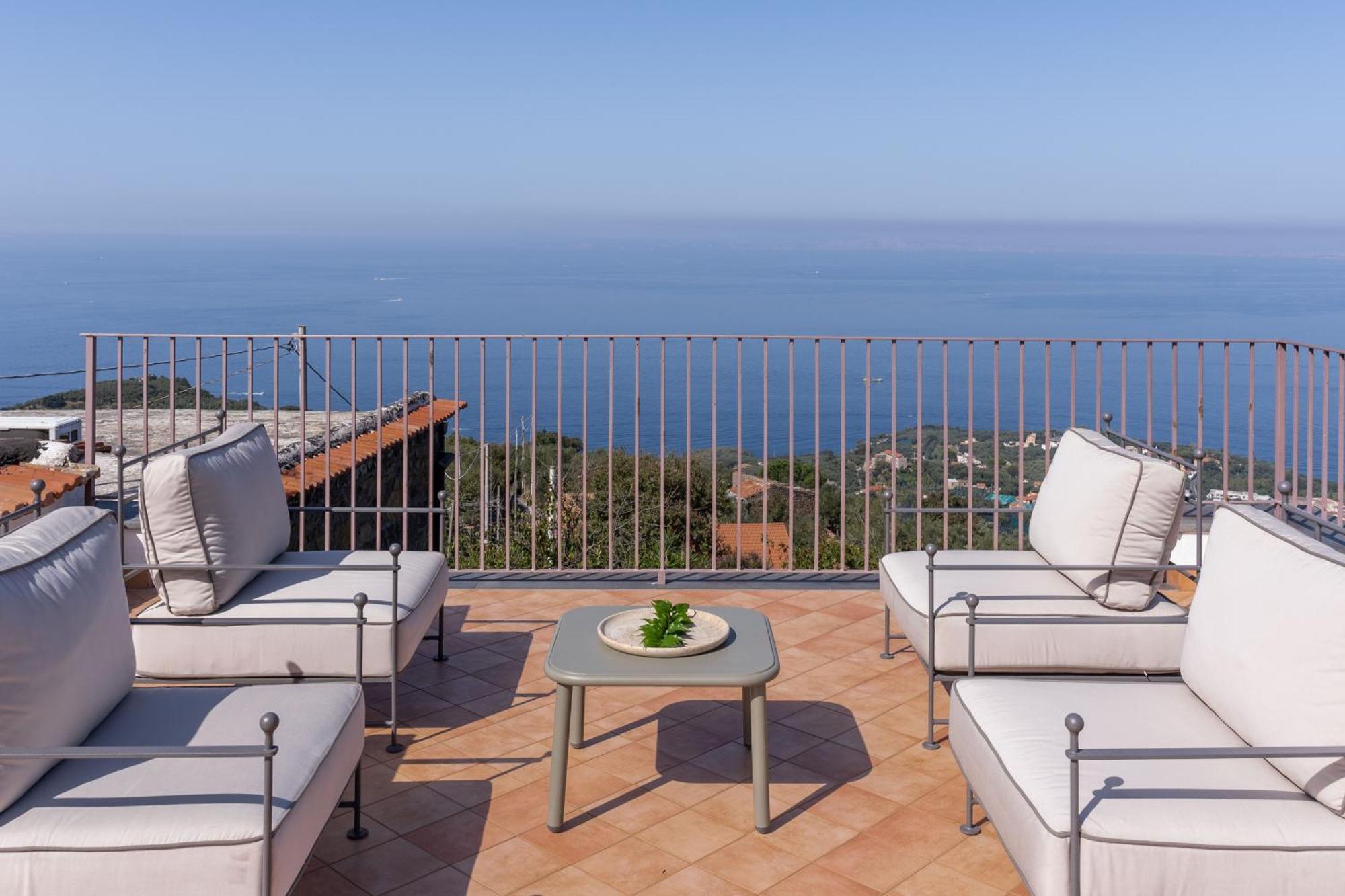 Villa Giulia Boutique Views Pool And Guest Services Sorrento Dış mekan fotoğraf