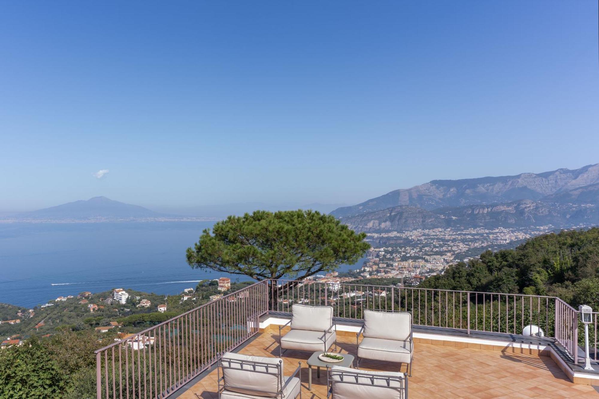 Villa Giulia Boutique Views Pool And Guest Services Sorrento Dış mekan fotoğraf