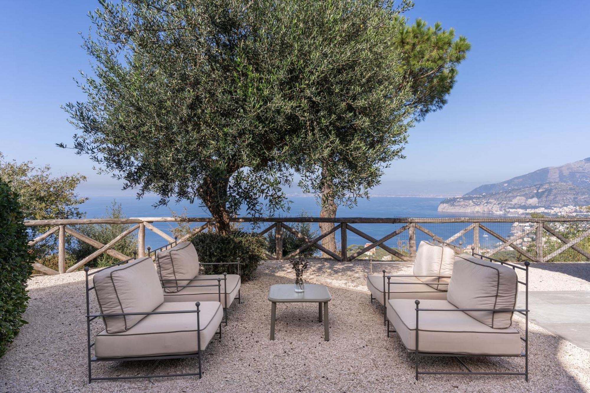 Villa Giulia Boutique Views Pool And Guest Services Sorrento Dış mekan fotoğraf
